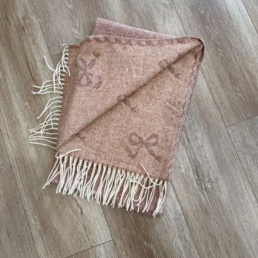NWT Bow Pattern Fringe Scarf Tan